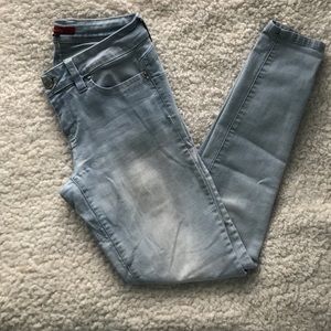 YMI SKINNY JEANS